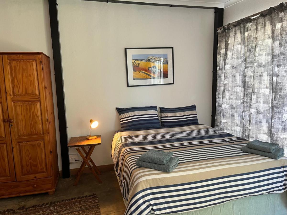 Firefly Budget Friendly Guest House Kempton Park Kültér fotó